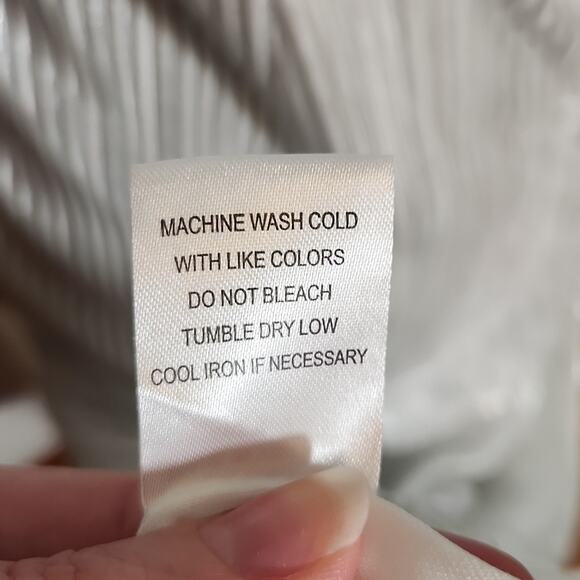 JM STUDIO Silver Metallic Twist Front Dress with Front Slit, Size 10P - Picture 12 of 13